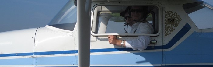 Boek vandaag nog een rondvlucht of vliegles bij VliegExperience.nl VliegExperience.nl Rondvluchten Vlieglessen Teuge Header 012.JPG